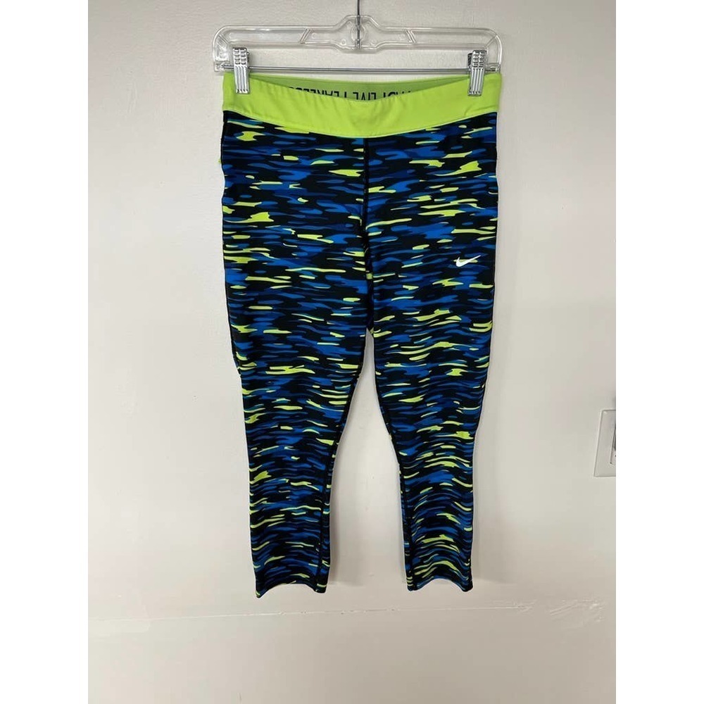 Nike Dri-Fit Relay Capri Pants